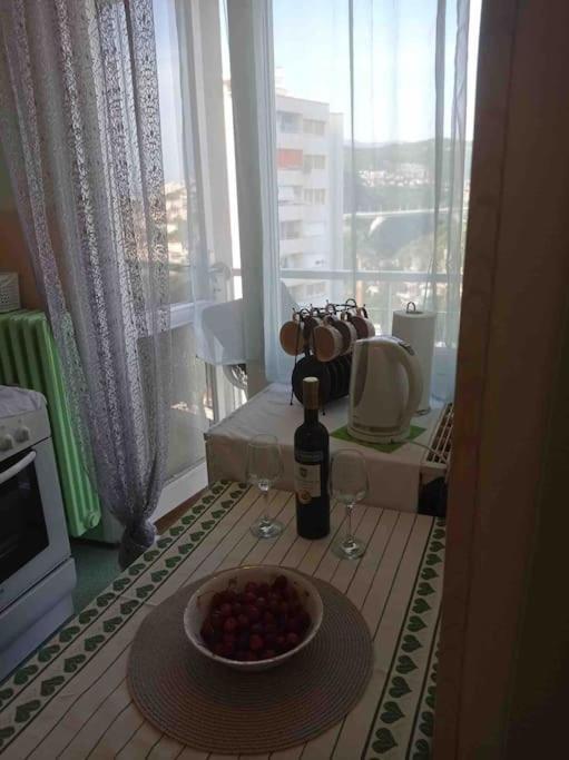 Bright And Charming Studio Apartment Риека Экстерьер фото